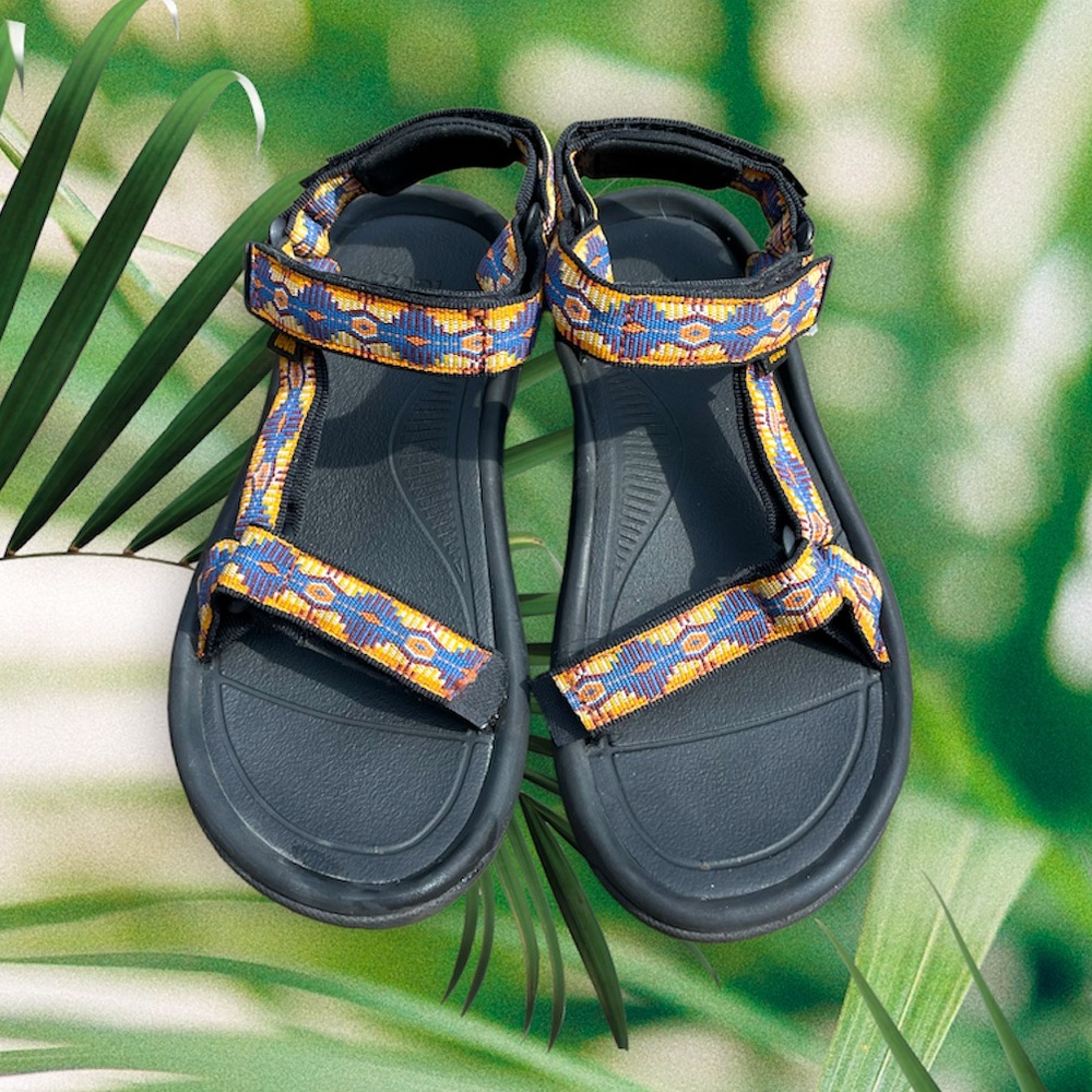 TEVA hurricane xlt2 hiking sandals